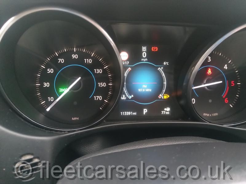 Jaguar XE 2.0 Portfolio leather trim